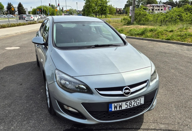 Opel Astra cena 29800 przebieg: 200000, rok produkcji 2014 z Warszawa małe 137